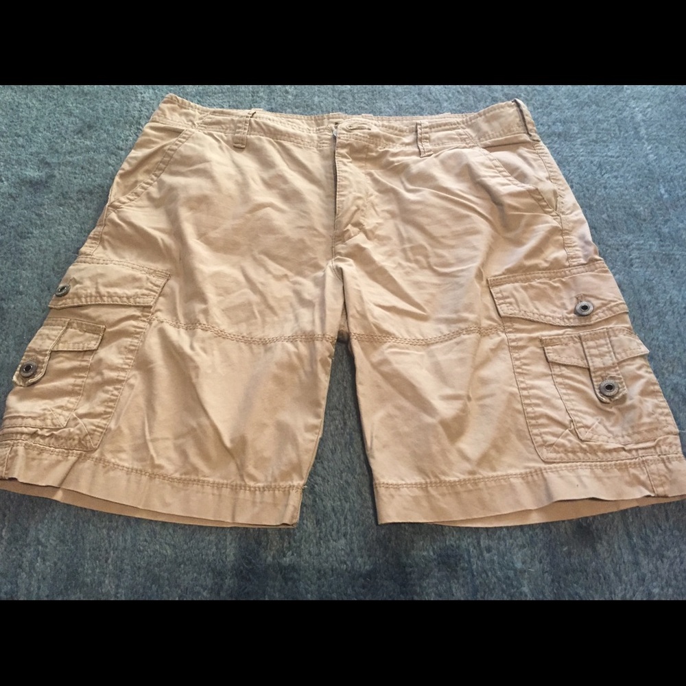 Express men’s cargo shorts